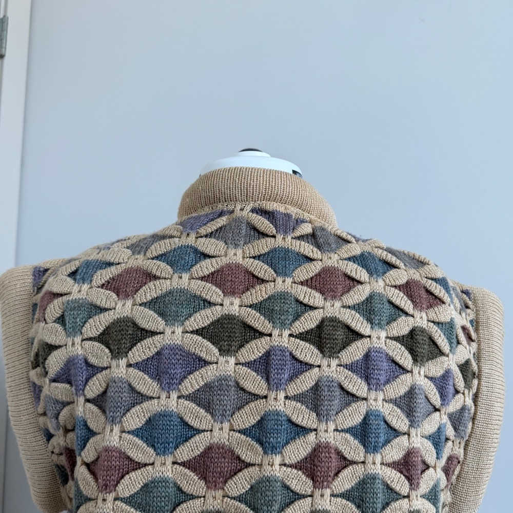 Vintage Geometric Knit Button Front Sleevless Sweater Size Medium - Picture 6 of 8